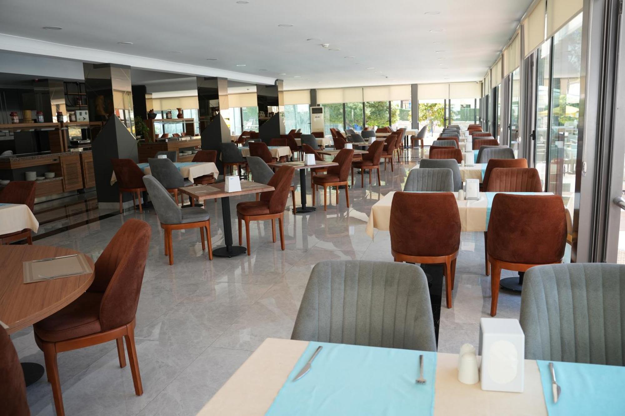 Ada Newday Hotel